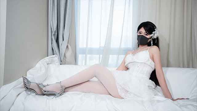Video features Qiobnxingcaiii with feet and blowjob scenes.